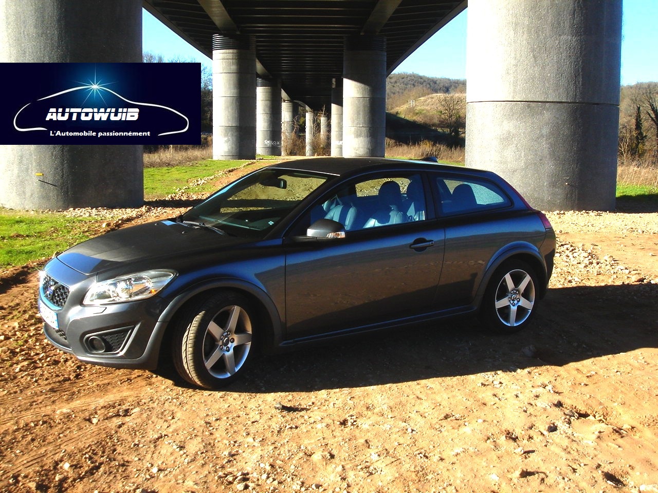 VOLVO C30 D2 115 CH SUMMUM CUIR GPS BI-XENON