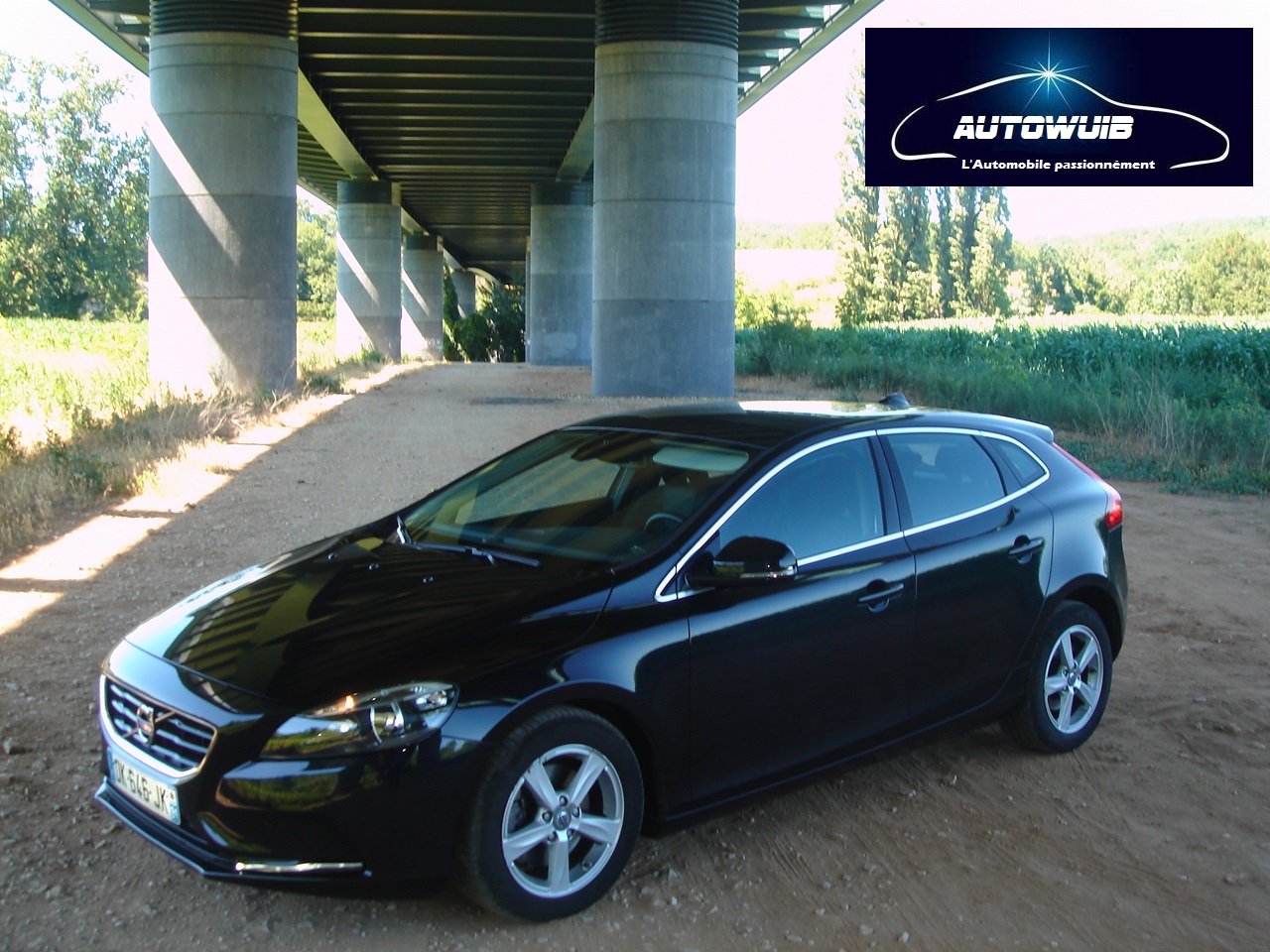 VOLVO V40 D2 MOMENTUM BUSINESS BVA - GPS - CAMERA