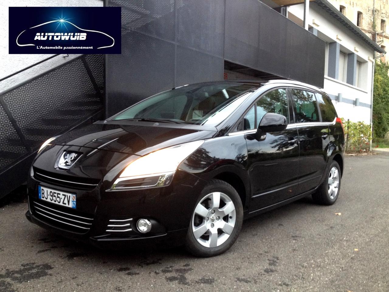 PEUGEOT 5008 HDI 112 CH PREMIUM PACK - GPS - CUIR - TOIT PANORAMIQUE