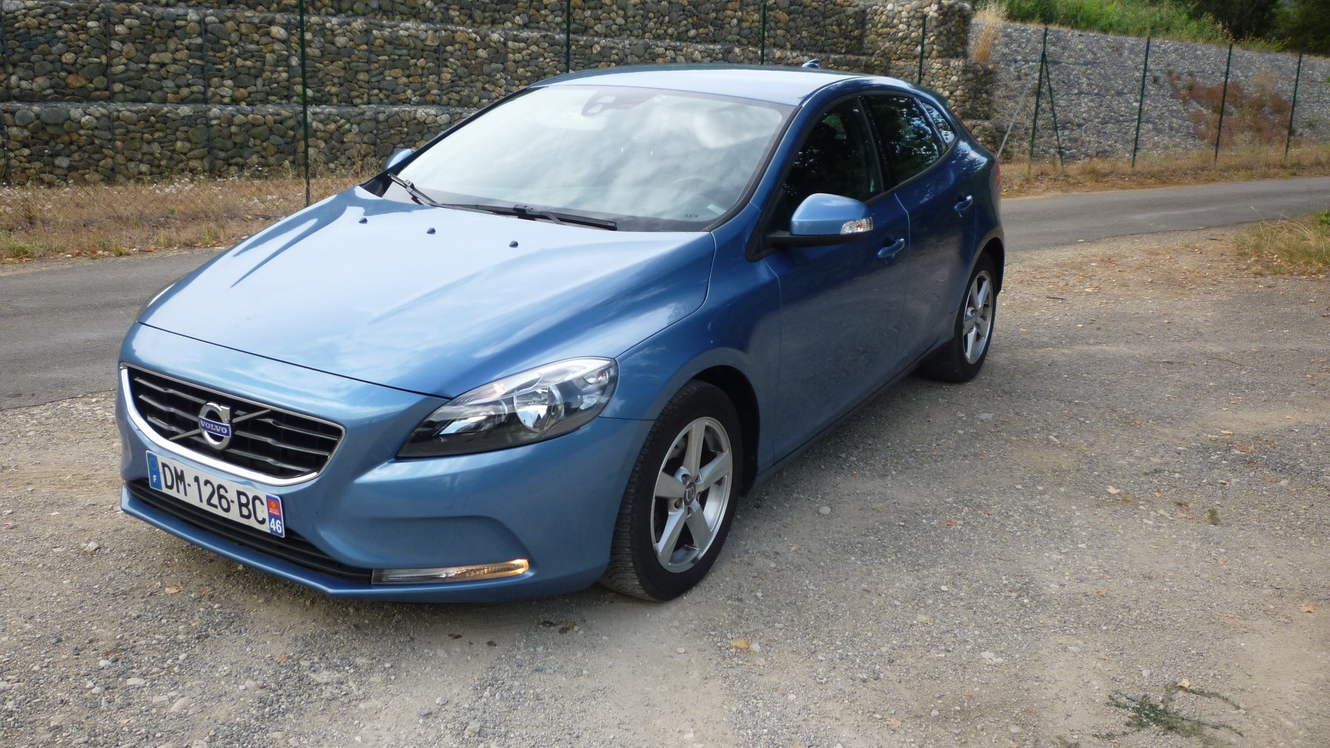 VOLVO V40 T2 KINETIC