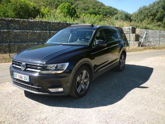 VOLKSWAGEN TIGUAN 2.0 TDI BMT 150 CH CONFORTLINE - GPS - TOIT PANO - CAMERA - JA 19