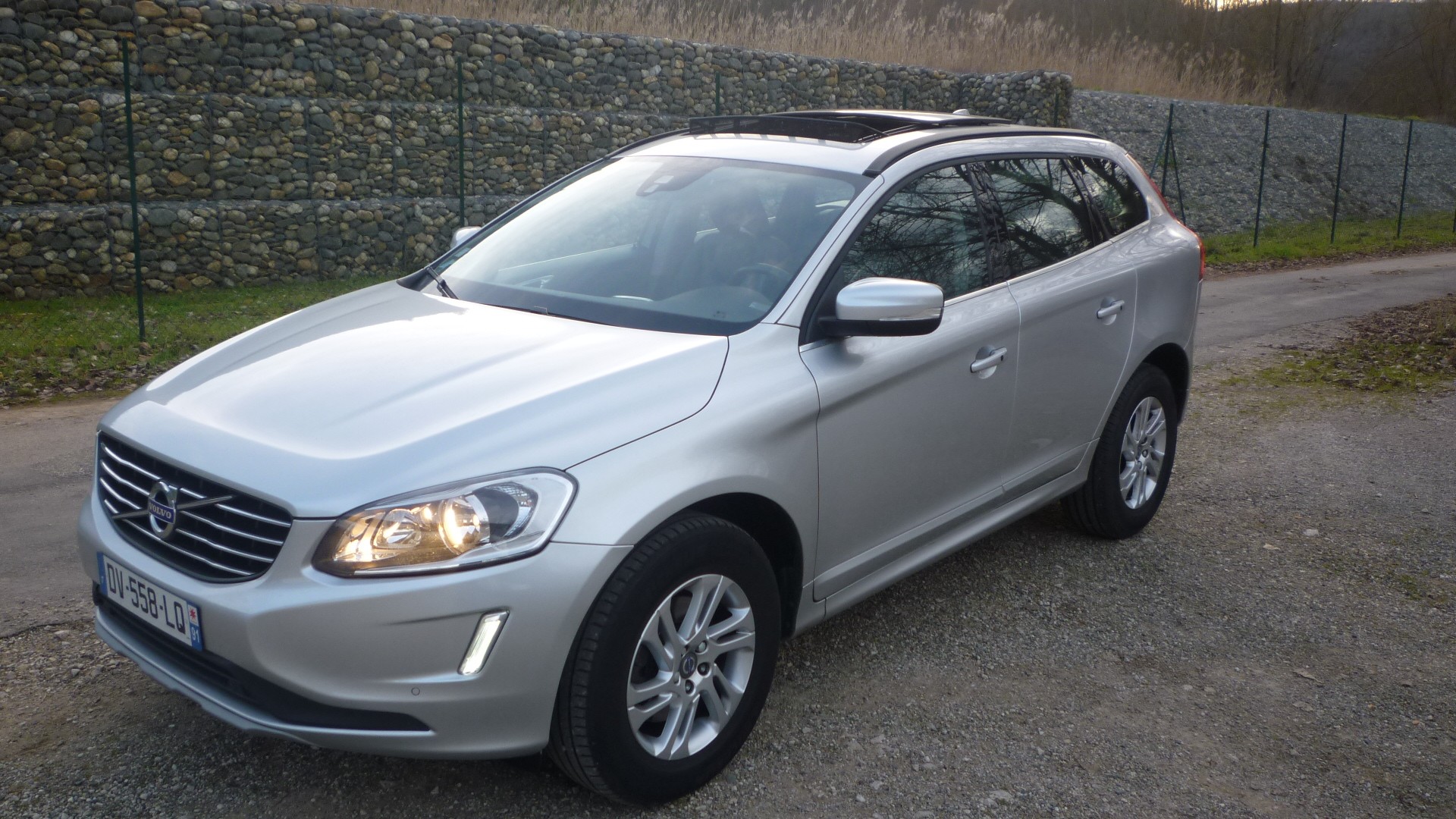 VOLVO XC60 D4 190 CH GEARTRONIC MOMENTUM BUSINESS