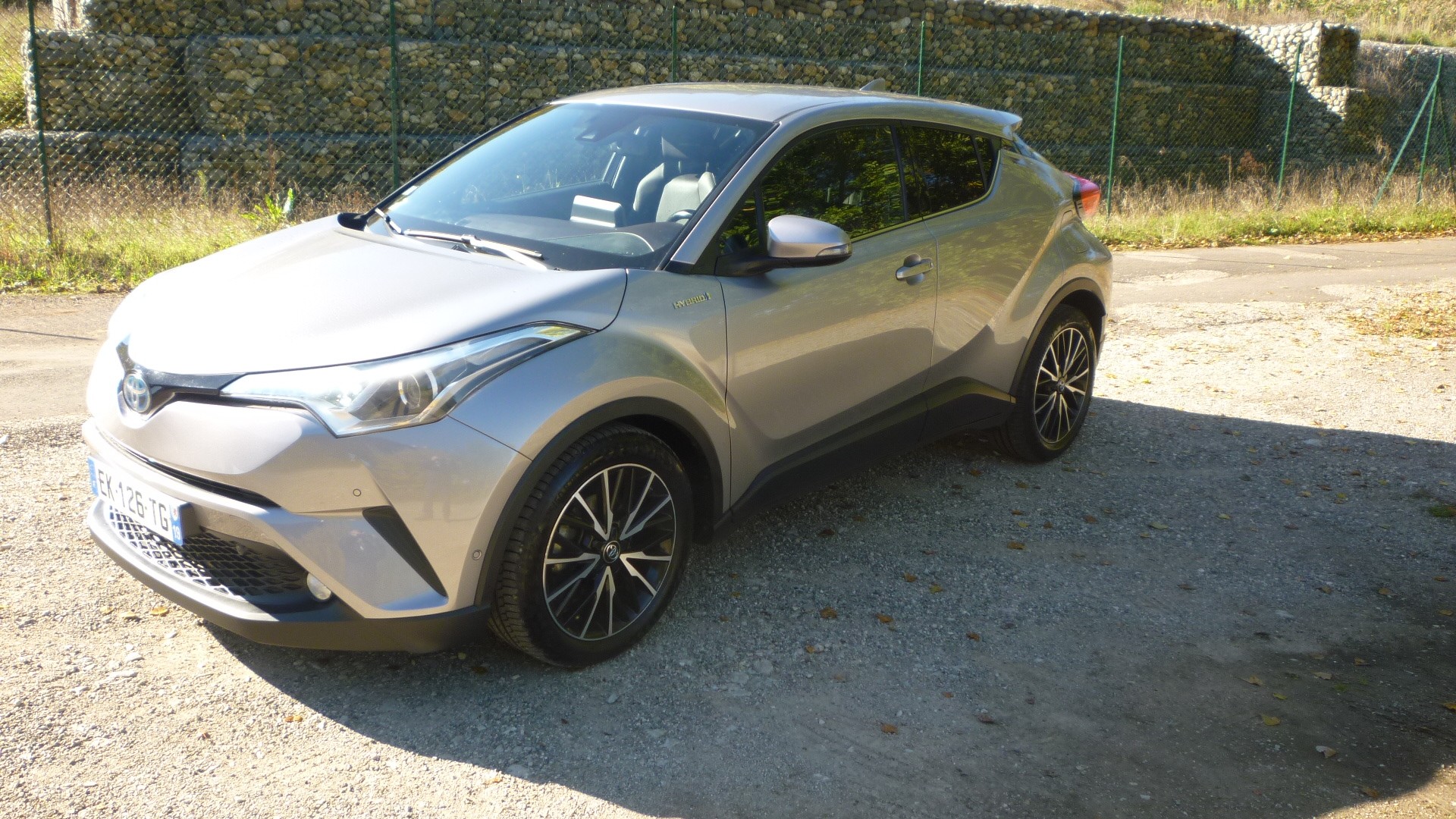 TOYOTA C-HR CHR 122H DISTINCTIVE BVA 2WD E-CVT - GPS