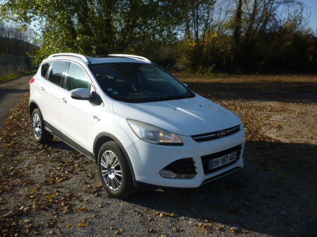FORD KUGA 2.0 TDI 140 CH TITANIUM - GPS - TOIT OUVRANT PANORAMIQUE